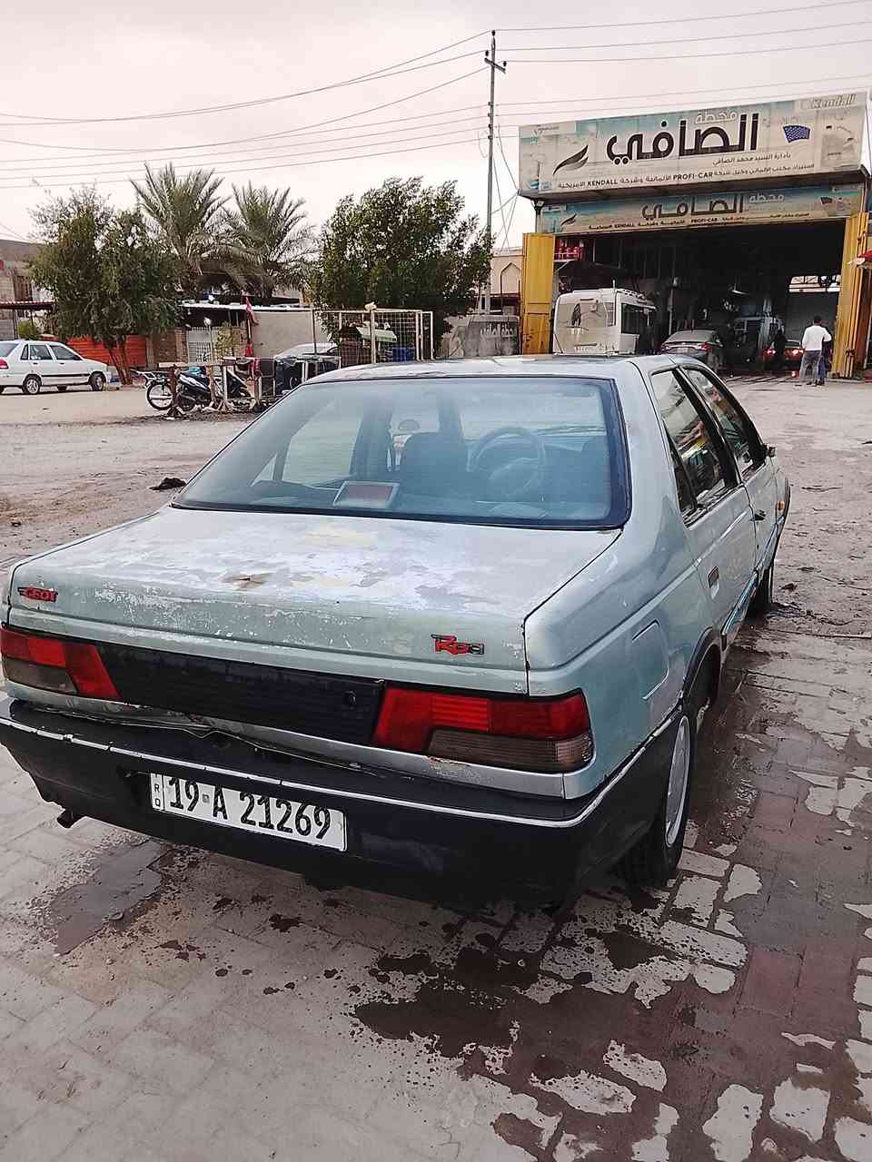 للبيع بيجو روى 2009 رقم كربلاء انكليزي 30ورقه وبيه مجال قليل بسمي رقم الهاتف ***********
مكانه كربلاء شارع المدرسي
