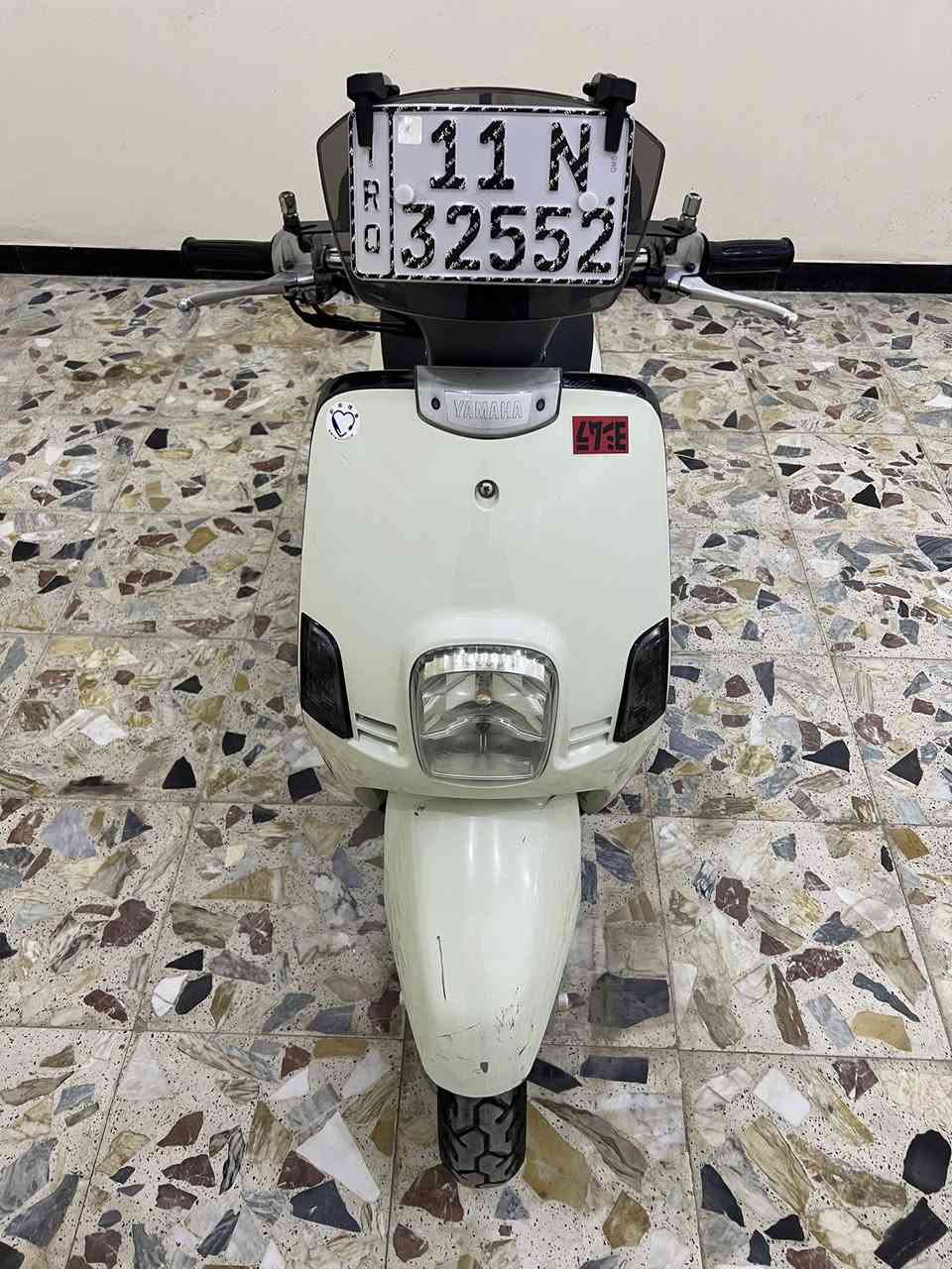 سلام عليكم ماكس بوليس نوزل دراجة مكفولة كفر ومكينه وجيب فيتر وتعال بدربك ومختمة  وجاهزة ومابيه اي نقص وجديدة كلش وللون مميز حليبي داخل رصاصي مرقمة ورقم الجديد انكليزي باسمي تحويل ثاني يوم عنوان بغداد الشعب السعر 18 ورقة  
اخوان الشراي يتصل ع رقم فقط ما موجود ع نت 
***********
