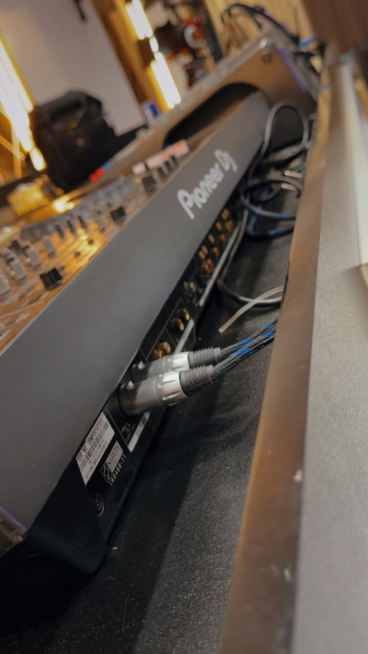 للبيع العملاق سكراش ddj-rzx

السعر 1800$
***********
متوفر وات ساب
