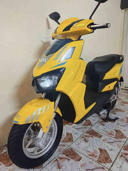 السلام عليكم ورحمة الله وبركاته... 
دراجة شحن نوع سكنس Gt موديل, 2025 بعدهة جديدة اخت الزيرو.... 

ملف 3000W

72v

6بطاريات 35AH  Winlee

3تحويلات سرع 

السرعة الحقيقية 90

تشغيل سويج+بصمة+كارت NFC +جهاز الانذار وقفل الامان

ويل كب رياضي +دبلات امامي خلفي رياضي+هاوزن رياضي ستل ستيل

تايرات حجم 120/90/12 جلاتين

شاشة تاب نظام تحديد الاعطال والتنبيهات

لايت عالي ناصي زنون+سكن لايت لد+سطاب لايت لد+دبل اشارة+هورن+اشاير، يمين يسار

بريكات امامي خلفي دسك هايدروليك نظام، Abs  رياضي

مساحة تخزين واسعة

شاحن ذكي قراءة نسبة الشحن والفصل التلقائي عند امتلاء البطاريات بلشحن

منفذ شحنUsb

السعر 750ألف وبيهة مجال بسيط للشراي

العنوان العطيفية قرب جامع براثا

رقمي ***********
