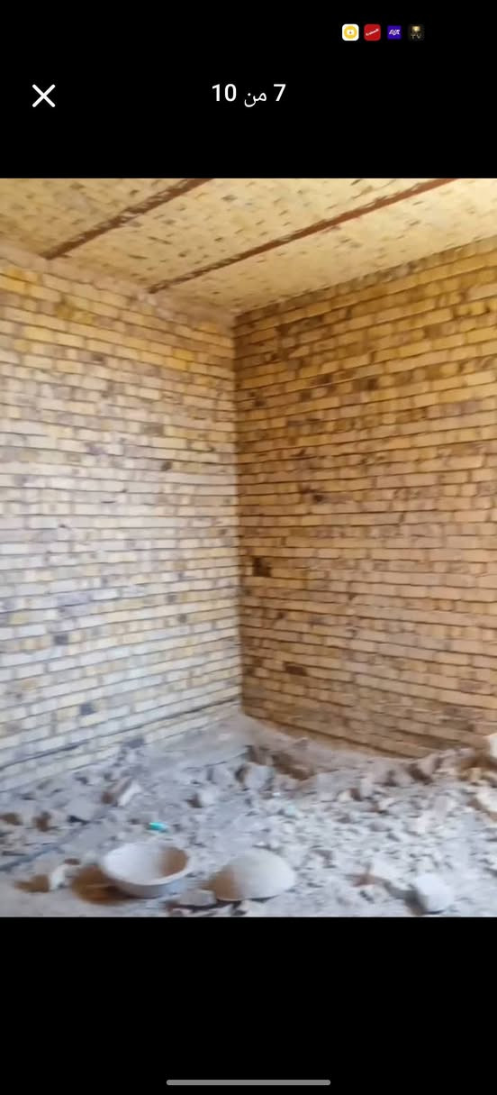 بيت هيكل 200م على شارع العام خلف جامعة المثنى غرفتين وصاله وبراني  ووحمام ومطبخ
لتواصل على رقم  ***********
