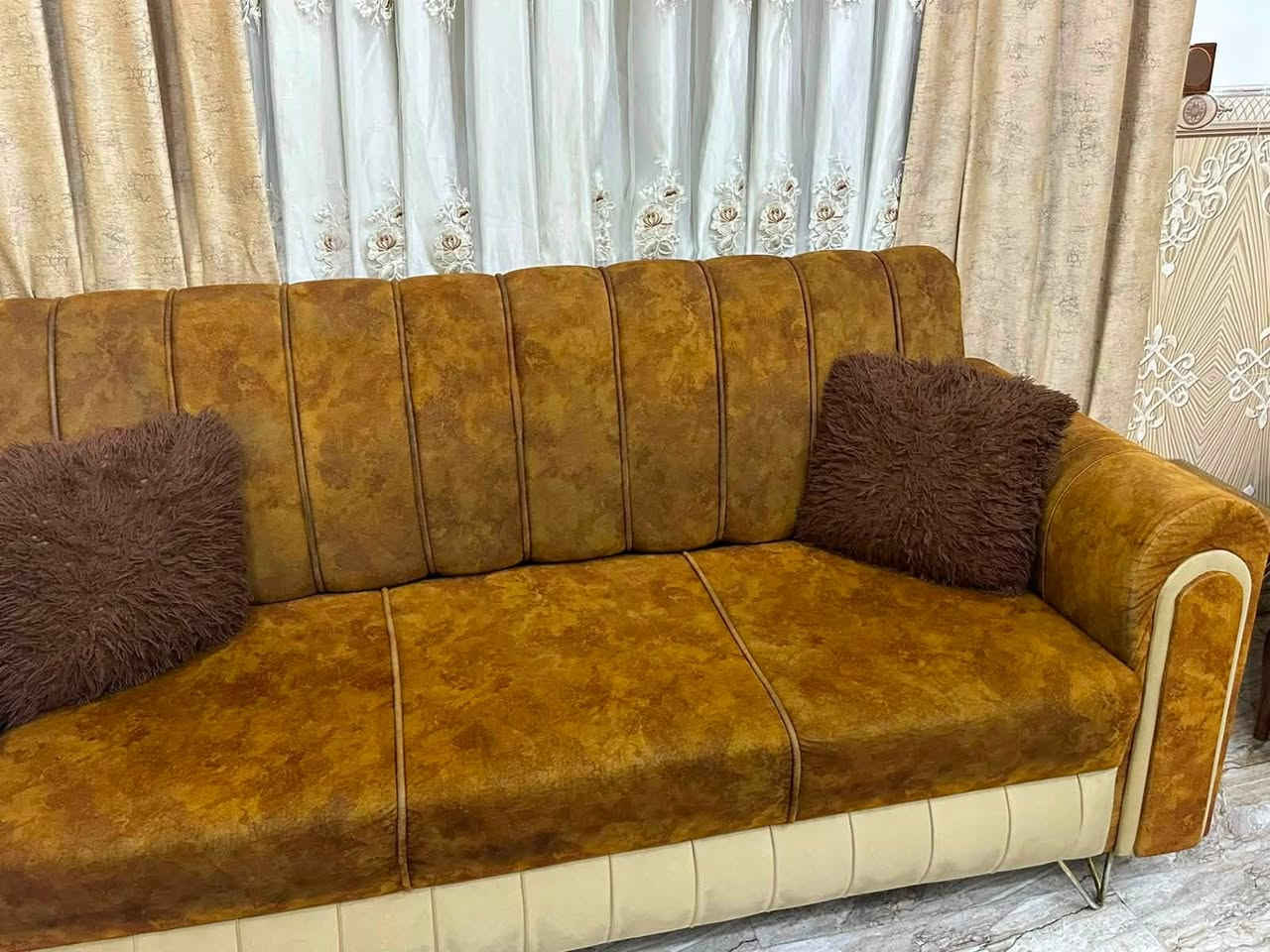 تخم ٨ مقاعد للاستفسار واتساب ***********
