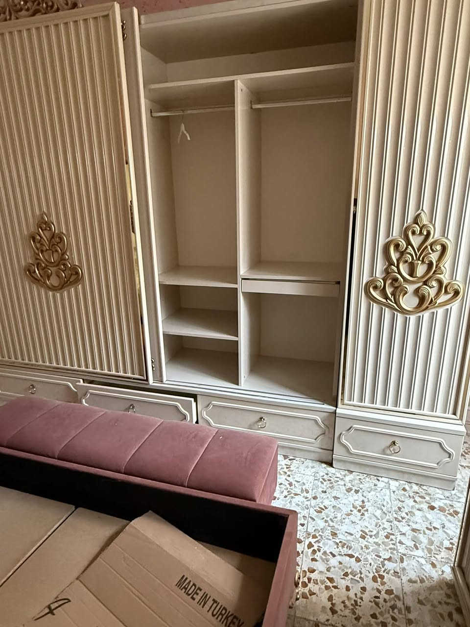 السلام عليكم غراض بيت للبيع المكان حي الشهداء الغرفه بمليون التخم ٣٠٠ سياره ٤٥ بيهن  مجال


**إذا كنت صاحب هذا الإعلان وتريد حذفه لأي سبب، رجاءا أرسل رسالة إلى الدعم الفني**