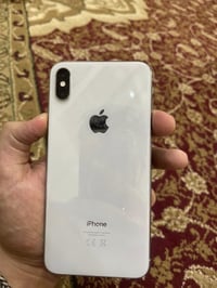 آيفون اكس ماكس مابي ولاشخطة كلشي ممبدل بي بطارية ٧٥  ذاكرة ٦٤ السعر ١٧...