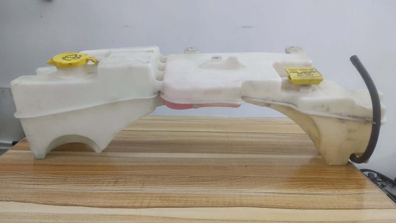 السلام عليكم ورحمه الله وبركاته
دبة ماء نترو اصلي تفصيخ السعر 80 الف الاتصال على الرقم *********** بي واتساب
