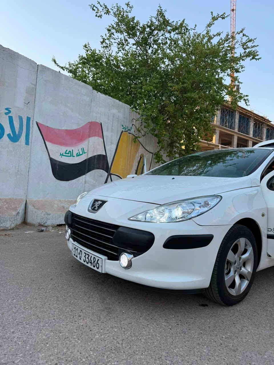 السلام عليكم بيجو 307 دزاين موديل 2008 رقم بغداد دولي بسمي تحويل مباشر ماشية 67 محرك 2200بلادي محرك وكير جدد بيهة داير جاملغ خلفي صبغ فقط لايت زنون بلاد ويل كب حجم 16مع تخم تايرات شاشة تاب كامرة تبريد شرط مجمدة وعليهة ادامة كاملة ترايك للبصره داخل ملكي لونين اسوي وبيجي بلاد السعر 70ورقة بيهة مجال قليل كلش عنوان السيارة كرادة او زعفرانية هاي تفاصيل تعجبك اخليك عل راسي وشرف بيك متعجبك ان شاللة تركب اغاتهة هاي تفاصيلهة*********** عليهة عازل حراري كل جام
