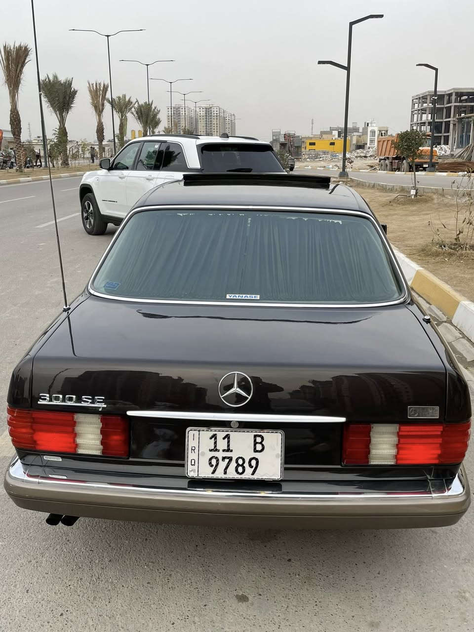 السلام عليكم
للبيع مارسدس se300 قبغ اسود محرك بلادي موديل 1987 ماشيه ١٤٧ 
باب قصير ع ع بلاد السياره بدون خياس قواعد بلاديه غرفه بلاد جديده مصبوغه جماله بدون معجون بدون تبديل ولا قطعه غرفه بيجي مصدفه 
تبريد تدفئه سلايت روف طكتين دبل هورن 
دبل اريل كهرباء ABS صاج ملكي مطعم ماسحات لايت سيدي اوكس ريمون سنتر كتلوك صيدليه 
رقم بغداد انكليزي 11 مميز مع السياره لون جوزي 
هزه جديده تحويل ثاني يوم  السعر ١٢٥ 
للتصال***********
