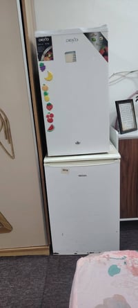 ثلاجة صغيرة • مجمد صغير