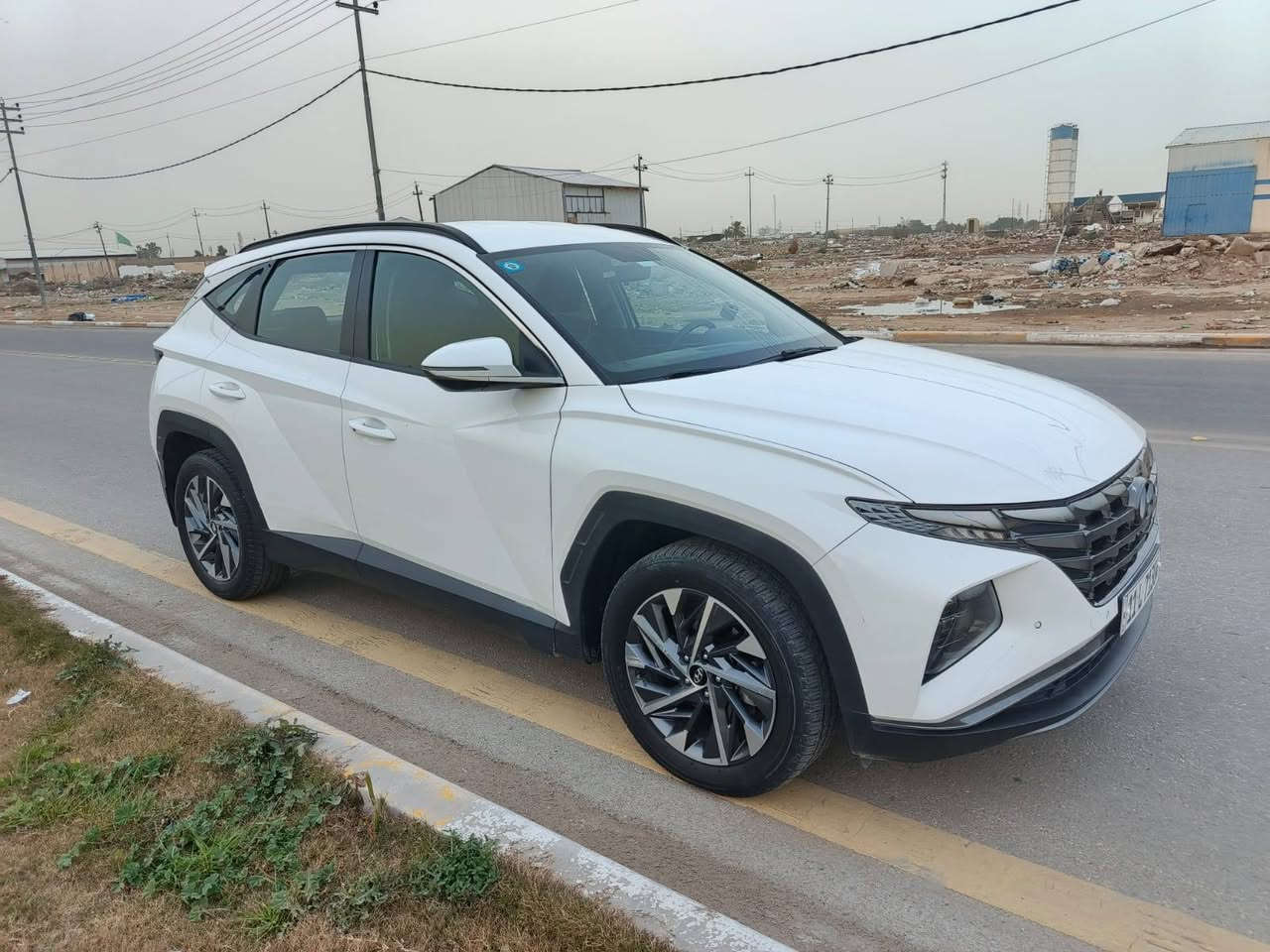 يا الله السلام عليكم 
سيارة  توسان خليجي موديل 2022فول موصفات واحد على واحد حساسات كامرة جبيرة تحكم جهتين شاشه كبيرة  دورة  بردة خلفية ابلاد السيارة جديدة كفالة عامة من كلشي كير مكينة حدادية تبريد كشنات كهربائي جهتين مري شفط السيارة جديدة لاصبغ ولاضربة ولا تبديل تحويل ثاني يوم 
العنوان كربلاء
 السعر208  
رقم الهاتف، ***********
