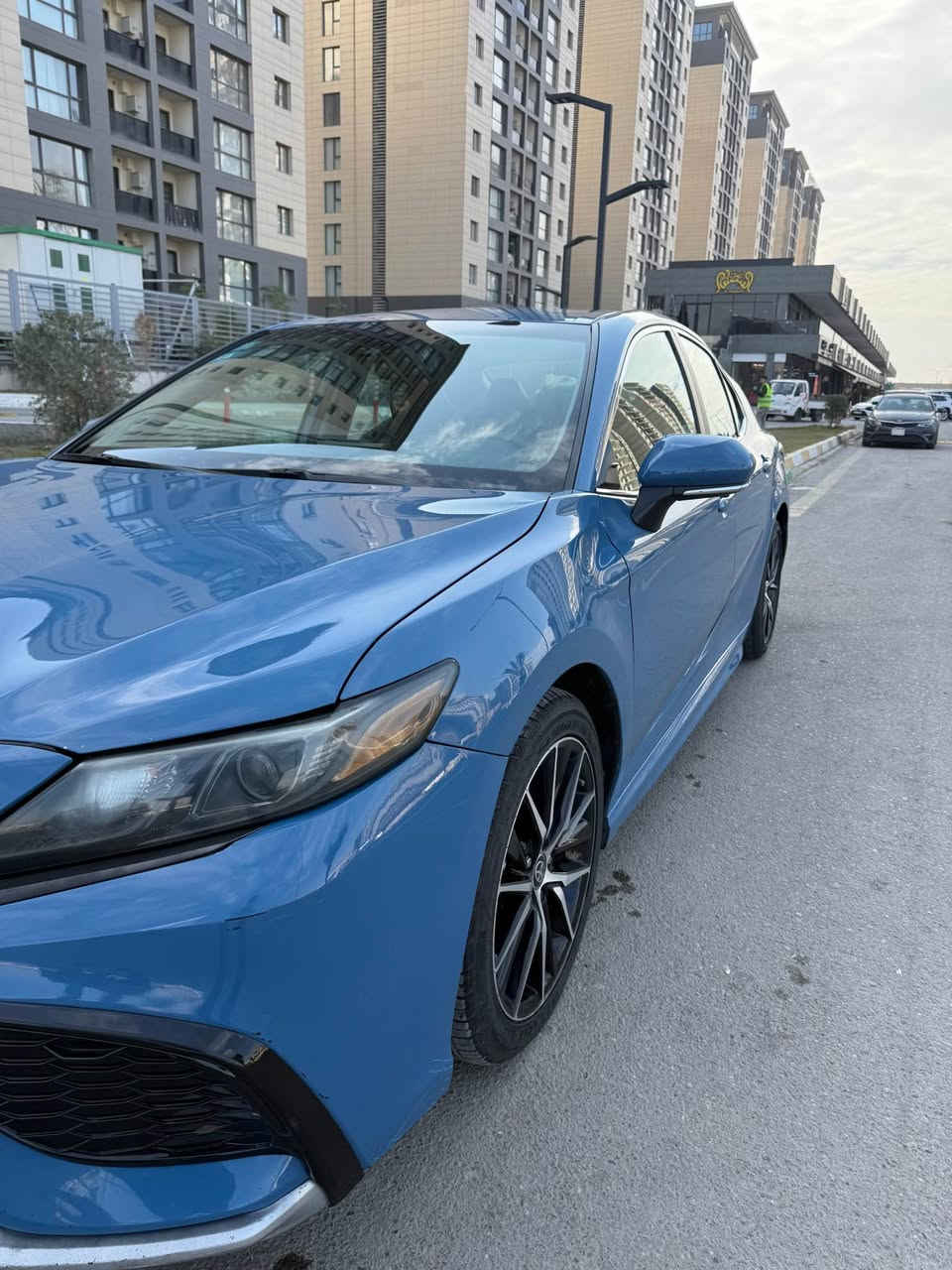 السلام عليكم 
للبيع كامري 2023 
فئه SE
لون مميز
معروفه مواصفاتهه
بصمه 
كشن جلد وكهرباء
تشغيل عن بعد
ماشيه ٤٦ الف ميل 
رقم بغداد 
حادثه ربع البنيد 
بيهه خشم الشاصي جهه وحده فقط
صور الحادث بل منشور 
بدون ايربالك 
مكانهه حي الجهاد / حي الحسين 
اللاستفسار ***********
السعر 215 وبيهه مجال بسيط بغداد, العراق
