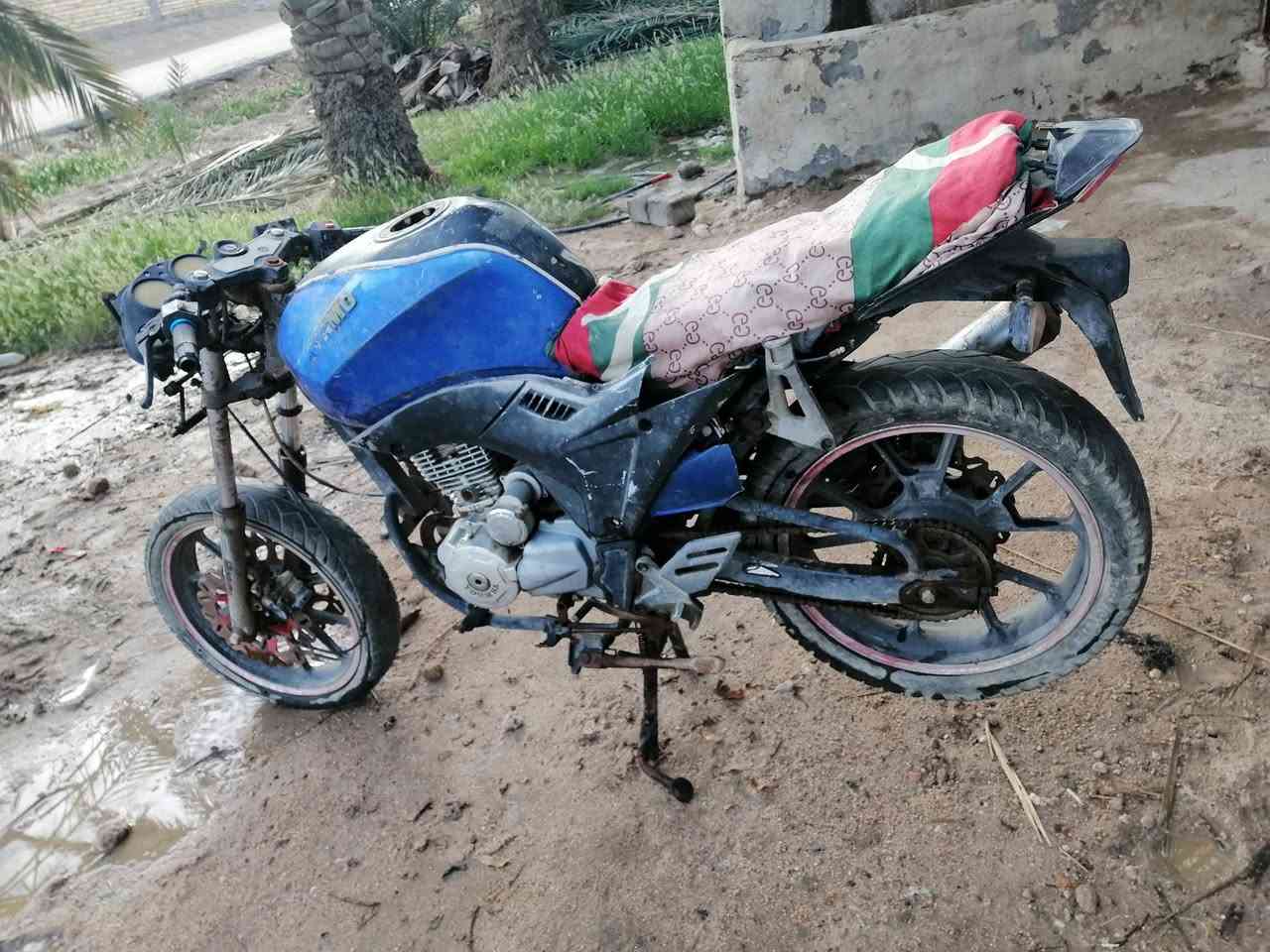 دراجه شغاله لبيع اصولي اوراق مكينه جديده تانكي مثقوب بس عوزها تانكي شغل وطلع مكاني سوق الشيوخ ناظم كرمه حسن السعر 380بيها مجال هذاا رقمي ***********
