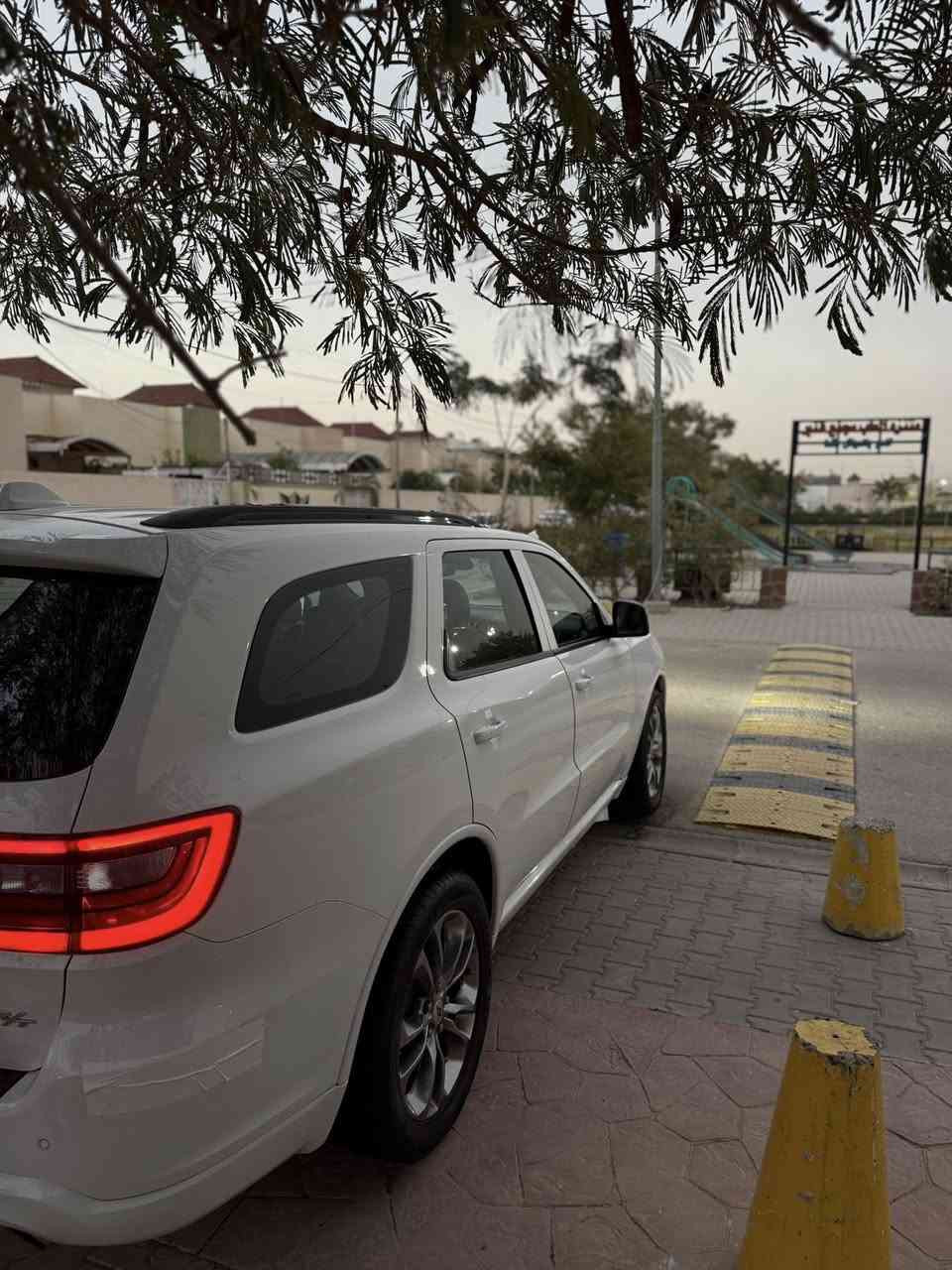 دورنكو 2019 خليجي وكالة هارلم 

بيها صبغ بسيط باب السايق 

السياره جاهزه من كلشي ترايها زيرو 
تخم تاير وادامه كامله 
فول الفول الفول اعلى فئه بالدورنكو رادار فتحه داخل احمر و الى اخره … 
مكاني نجف 
للأستفسار : ***********
