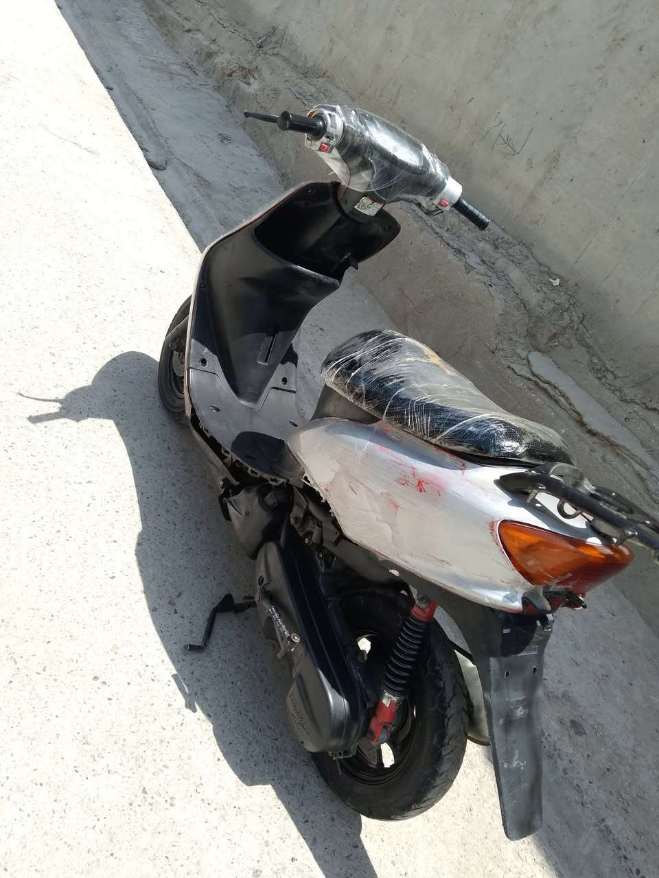دراجه عصفوريه سرعه 60 تشتغل هندر مكينه نضيفه ناعمه لايت امامي شغال بك لايت شغال دبلات شغاله سعر 170مكاني بغداد مدينه الصدر شراي يخابر ***********بيه واتساب
