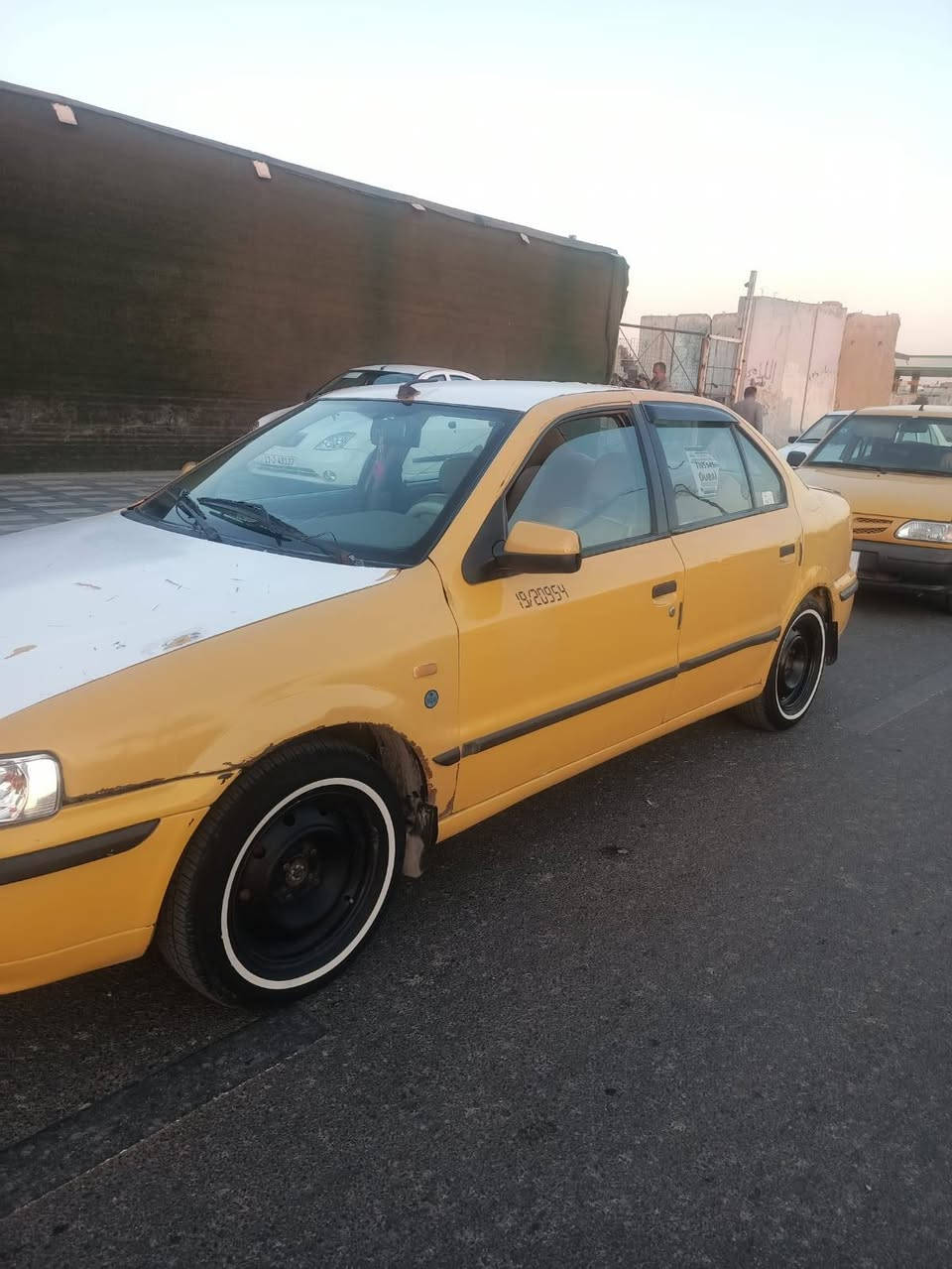 سلام عليكم سياره سمند للبيع
موديل2010 سنوية ما صاقطة 

تخم تاير خط ابيض صدر نضيف

كهربائيات جاهزة ضربة بل جاملغ

الخلفي  .السعر 27 ورقة بيها مجال 

الرقم ***********.
