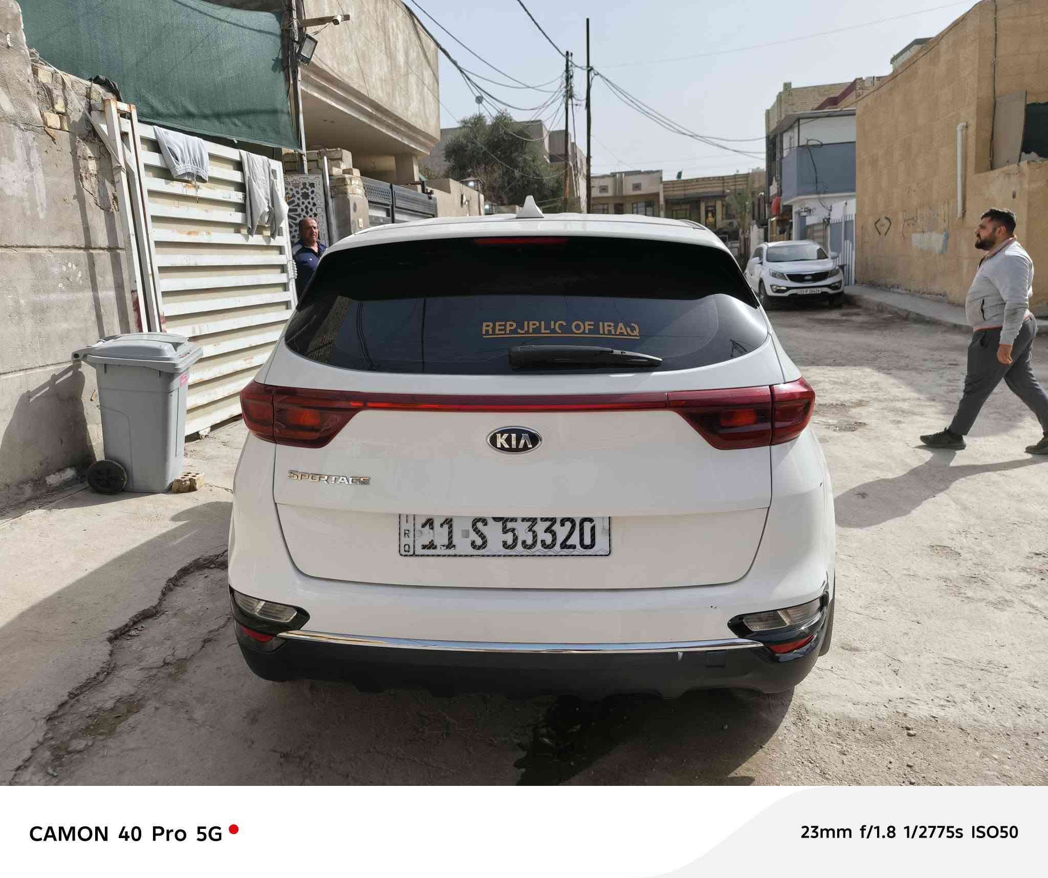 السلام عليكم كيا سبورتج موديل ٢١ سياره وارد امريكي سياره جاهزه من كلشي تخم تاير حداديه جديد صدر امامي خلفي جديد صورها موجوده من امريكا تبريد شغال مكينه جي تي اي  تبريد قطعتين سياره نص فول بيهه تبديل دعاميه اماميه وبنيد مبدل ابيض نفس اللون  سياره باسمي ثاني يوم شرط التحويل  رقم الهات***********
السعر ١٨٥ وبيهه مجال حك الجيه 
العنوان التاجي حي الحسن العسكري غير متواجد ع الفيس
