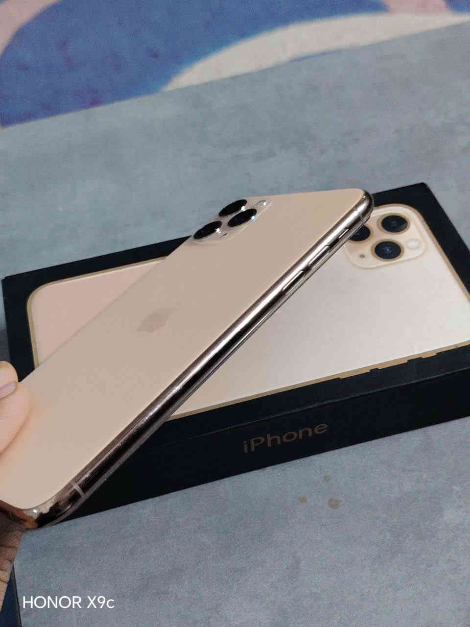 السلام عليكم شباب ايفون 11 برو ماكس ذاكره 256 بطاريه 92 للبيع جهاز جديد ممفتوح ملحقاته ويا كارتونته كامل نظيف نظيف مكاني بغداد الحسينيه مال راشديه وسعر الجهاز 400 وبي مجال حك الجيه رقمي ***********
