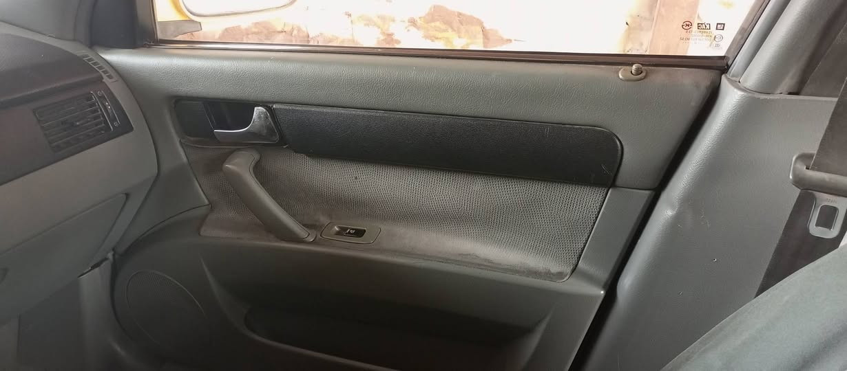 سلام عليكم اوبترا 2010 سيارة تحويل ثاني يوم مصفرة هيئة وغرامات اي شي يطلع علية مكينة بعدها بدهن الشركة هسا شادها كهربائيات كلها شغالة ما واكف بيها اي شي تخم تاير هسا شادهم حدادية نقص مشط ستيرن فقط مستحق تبديل وفلوسة طيح من سعر مكفولة من الكلبة وضربة قوية
منضومة زنون جديدة لايتات اشاير كلها شغالة تبريد ثلج تدفئة ع سويج  ولكشر كدامك بصور واضح مكان سيارة ميسان  السعر 48 وبيها مجال بسيط غير متواجد ع فيس
اتصال ***********
