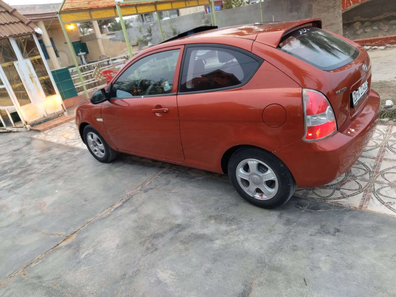 السلام عليكم اكسنت (تك باب)موديل 9 وراد امريكي مصبوغة حزام رقم دولي باسمي مشروع وطني السعر 65 وبيه مجال مكان السيارة قضاء الشرقاط للستفسار ***********
