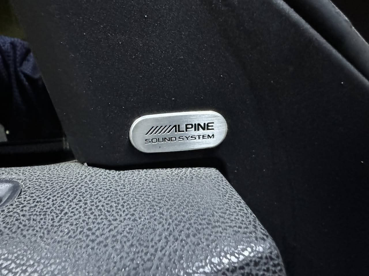 السلام عليكم
للبيع او للمراس سياره عالي او  ناصي 
جارجر موديل 16 محرك هيمي5700 لون ابيض رقم بصره 
حادث امريكا فقط جاملق وبنيد تبديل. وباقي السياره بدون حادث ولا صبغ 
شاشه جبيره 
شفتات ستيرن 
كشن حظن 
ويل نجمه 
باتري جديد 
منظومه تبريد ومنظومه ماي جديده 
برمجه وفتح سرعه يم رسلي ماشيه ٩٠ ميل 
الي تعجبه السياره مااقصر وياه   الي ما عنده رصيد فقط يرمشلي وانه اتصل بي 
السعر 170 هاتف ***********
متوفر واتس والي تعجبه مااقصر وياه
