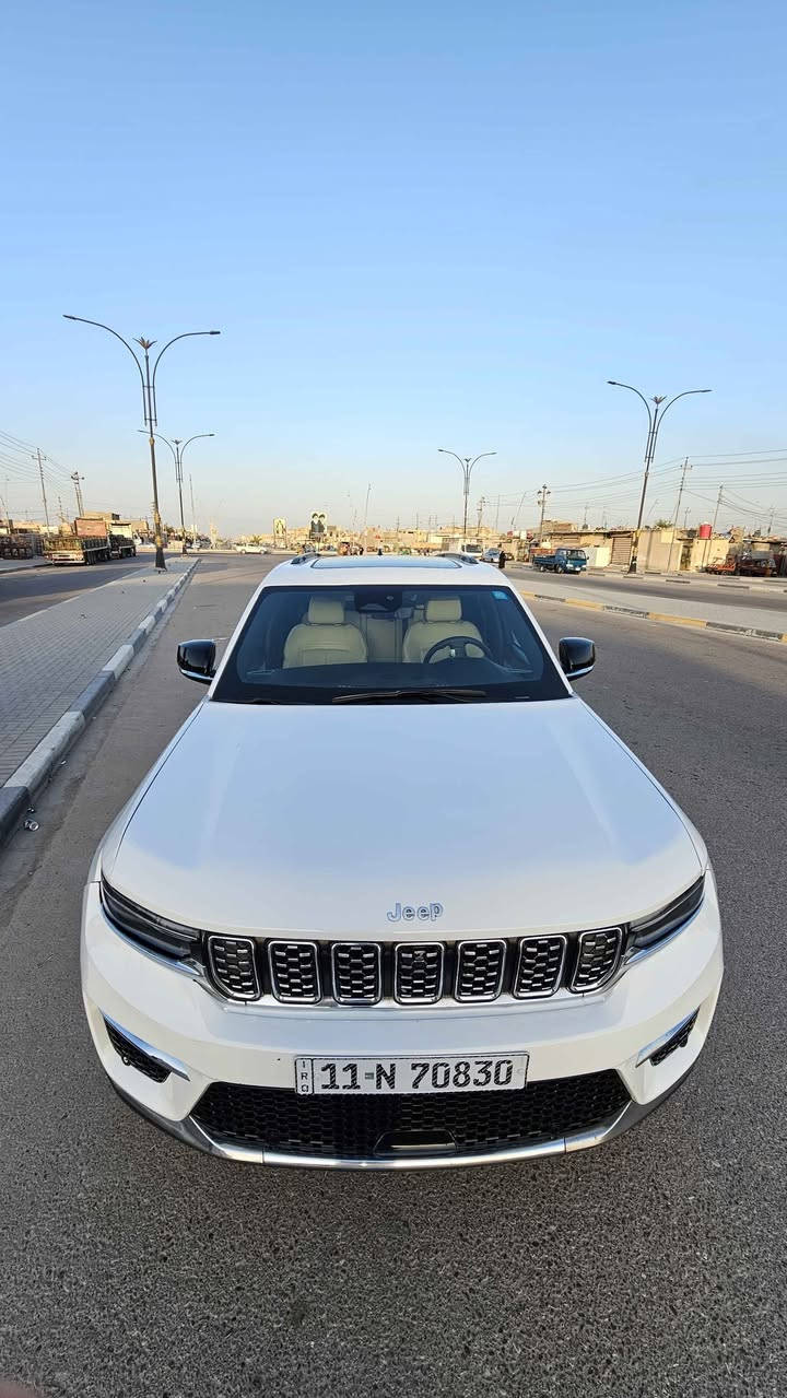 للبيع جيب 2023 فول مواصفات سعر 260 مكان بصره رقم بغداد بسمي صور الحادث مرفقه *********** البصرة, العراق
