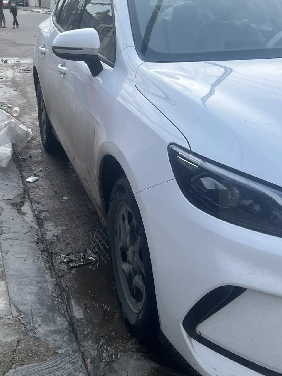 سلام عليكم بي واي دي سيل ٥ موديل ٢٥ بيه شحط بين بابين مصوره مرفق مع صور جاهزه من كلشي عاررضه ١٧ ٧٥٠ماشيه ٩٠٠٠ مكاني بغداد ***********
