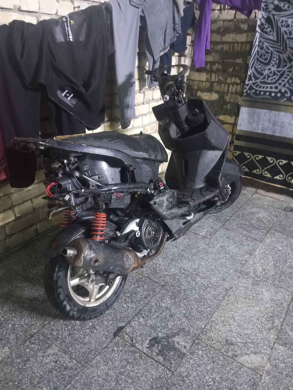 سلام عليكم فحل للبيع مكينة حلوة نكرة بس باتري هبط و كابريتر وصخ جبتلهة كابريتر شلعة تخبل 225 بيهة فلنجة وصالنصة و قبضات رياضي بغداد عبيدي ***********
