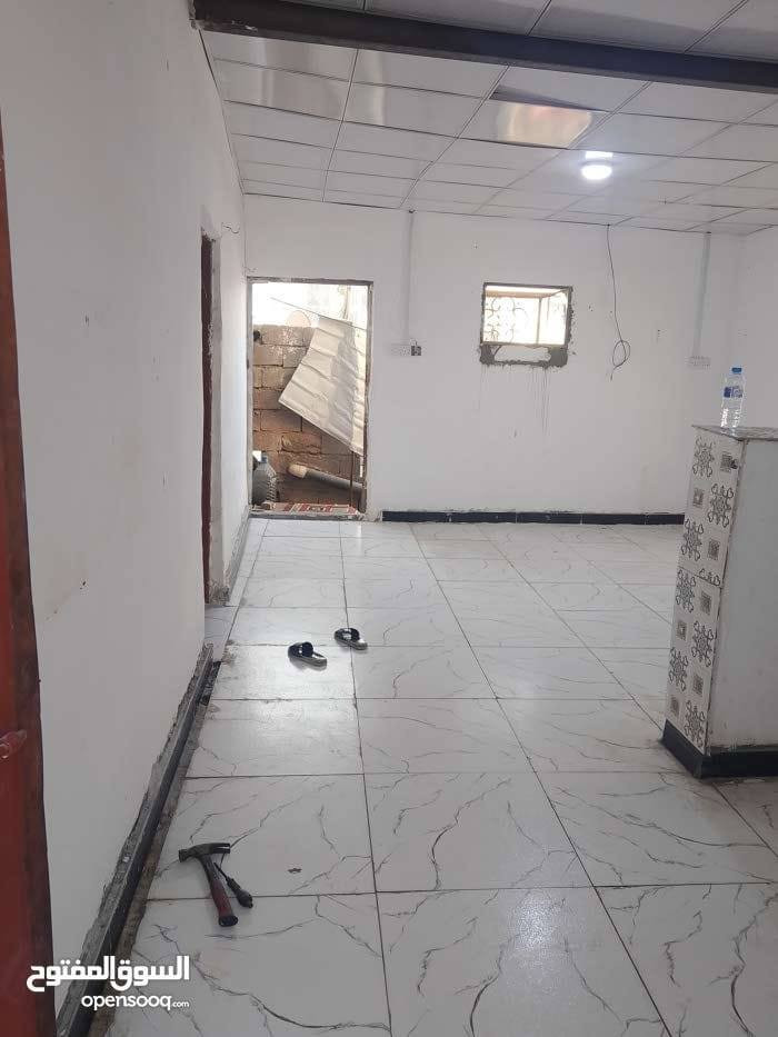 السلام عليكم 
شقه للايجار 
قبله شارع المدارس 
درج معزول 
غرفه وصاله ومطبخ وصحيات 
يجاره قفل شامل جور الماي والكهرباء 300 البصرة, العراق


**إذا كنت صاحب هذا الإعلان وتريد حذفه لأي سبب، رجاءا أرسل رسالة إلى الدعم الفني**