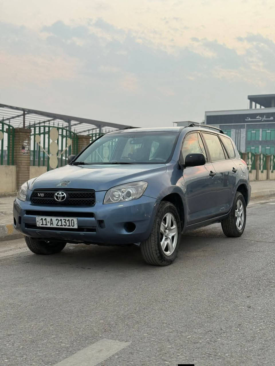 سلام عليكم  رافورد ياباني 2008 وارد امريكي بيها صبغ حزام رقم *********** السعر 107 وبيها مجال بسيط مكان ديالى بعقوبه حي المصطفى مكلف بالنشر
