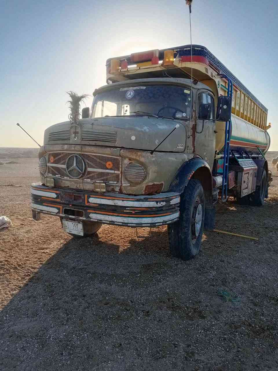 السلام عليكم للبيع اخشم موديل 69 رقم انبار باسمي تحويل مباشر سياره محدثه كير ومكينه وكسن كل 81 تانكي تفصال جديد مكان السياره الناصريه استفسار على هذا الرقم ***********
