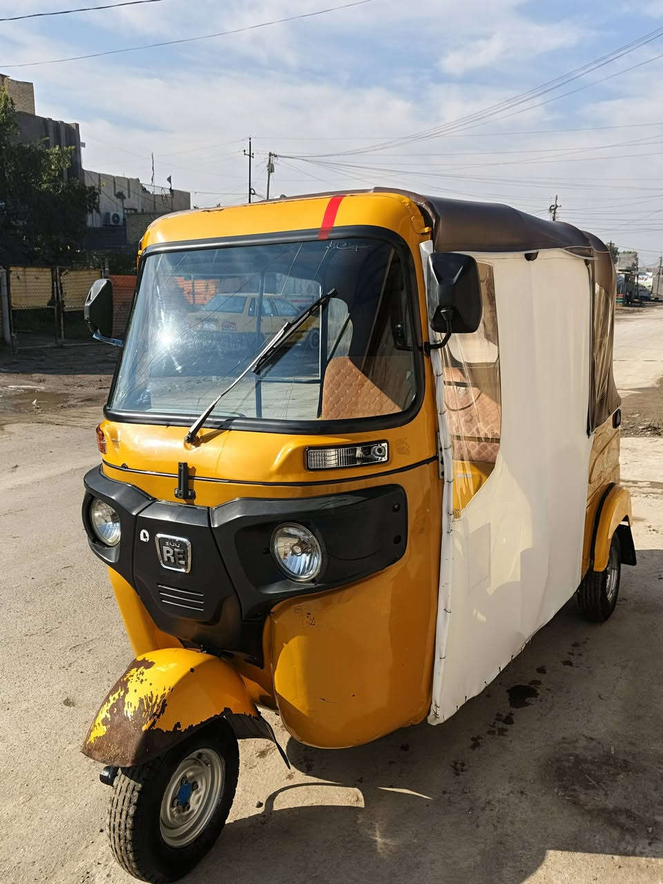 السلام عليكم تكتك موديل21 مرقمه رقم وسنويه بغداد تحويل ثاني يوم مكينه كهربائيت خير من الله مكاني بغداد الشعب السعر6800وبيه مجال للطيببن رقم الهاتف***********
