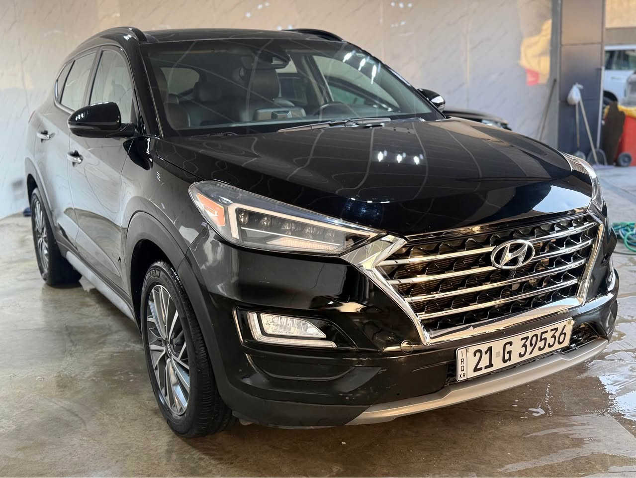 Hyundai Tucson
30.000KM
مۆدیلی 2020
بۆنیت و چەمەلەخی بۆیاخه  
فول مواسەفاتە :کوشن جلدو کوشن ساردو گەرم و پانۆراماو دەبڵ ئەکسل و کامێرا ٣٦٠ و بەسمەو سنوق جەگ
نرخی 158$💵
سلێمانی📍
0770 154 4148📞 السليمانية, العراق
