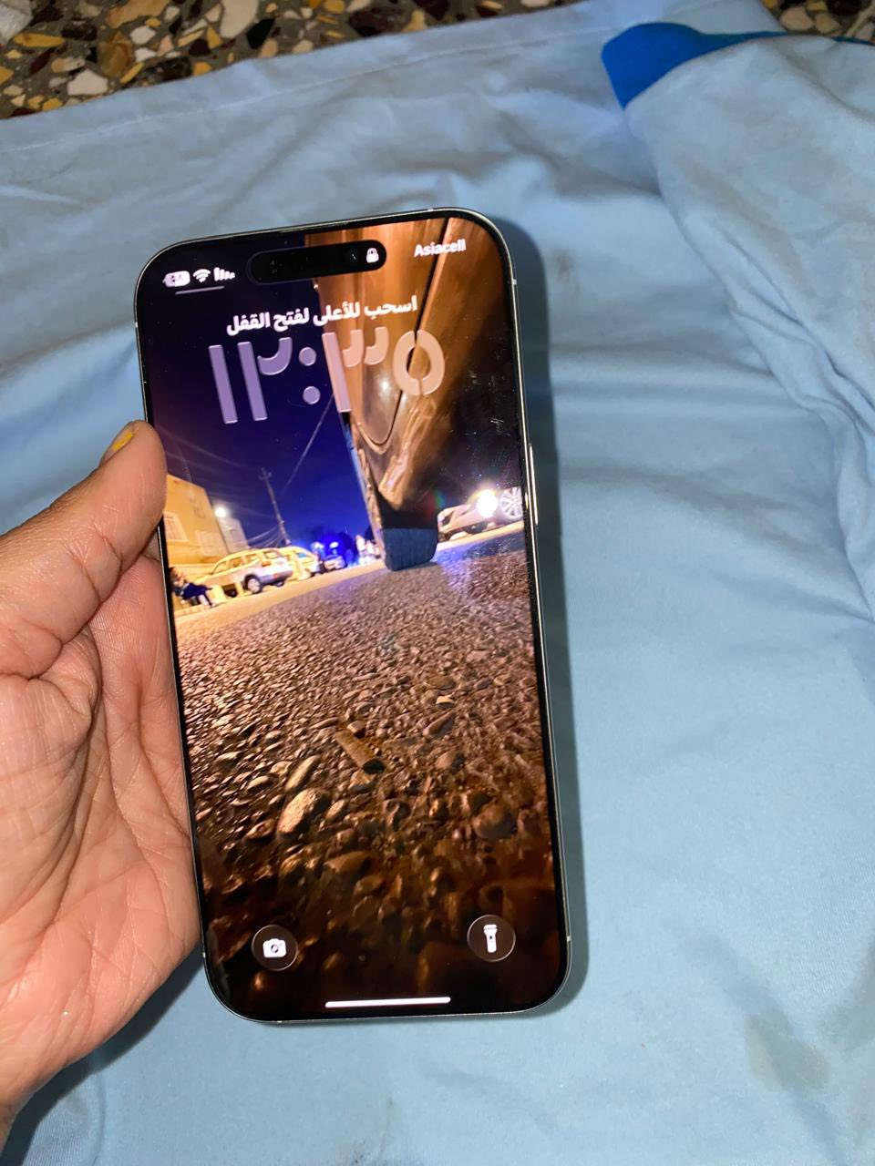 للبيع ١٦ برو ماكس ذاكرة ٢٥٦ كامل ملحقاته سعر مليون و٥٠٠ بي مجال بسيط *********** بغداد
