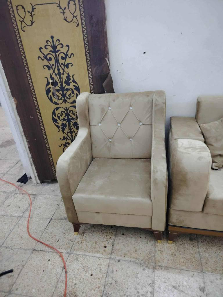 تسكام درجه اولئ
بس اتصل ويجفيج باب بيت شنو الي بالج الوان
***********
