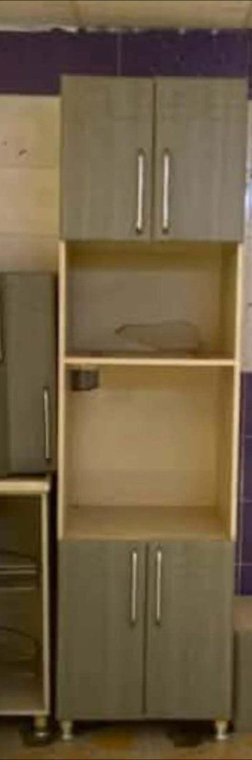 کاونتر خشب بالن پریس لون فستقی  نضیف وجدید بعدە  بها مکان مایکرو والفرن  ،7 امتار  وصطحە کلە  مرمر حجری اصلی  ویا الساحبە  
400 الف وبها شی مجال   اربیل  منطقە جهان عطریق کرکوک


**إذا كنت صاحب هذا الإعلان وتريد حذفه لأي سبب، رجاءا أرسل رسالة إلى الدعم الفني**