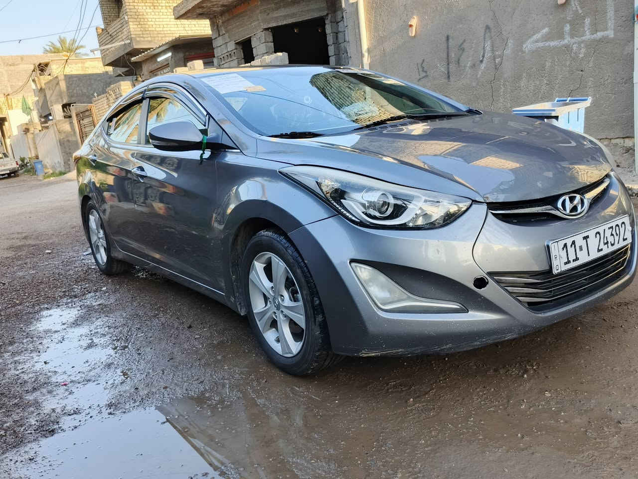 السلام عليكم النترا للبيع موديل 2016 وارد امريكي فول مواصفات واحد ع واحد سيارة جاهزه من كل النواحي صدر جديد تخم تاير كير 6 نمر مكينه 1800 كفاله السيارة اي نقص مابيه الوارد مالته كلش بصيط وسونار السياره يحكم تحويل ثاني يوم     السعر 123 وبيه مجال المكان بغداد قرب جسر المثنى رقم صاحب السيارة *********** اني مكلف بالنشر
