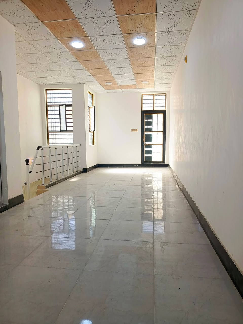 ياالله 

 مستعجل مستعجل مستعجل مستعجل مستعجل مستعجل مستعجل مستعجل 

بيت للبيع حي ميسان قطاع 22ع مشتل مساحه 100متر يحتوي على غرفه وصاله واستقبال ومطبخ وصحيات والطابق الثاني يحتوي على غرفه وصاله وصحيات صب كونكريت ارضيه مرمر جدران سيراميك سقوف جبسن بورد شغل درجه اولى 

السعر خاص 

للاستفسار والمعلومات الاتصال بنا ع الارقام التاليه 

***********

***********

***********

او مراجعه مكتب ألروان للوساطه العقاريه والمقاولات العامه 

عنوان المكتب حي ميسان ع الشريط قرب صيدليه الشراع 

عندك بيت عرصه للبيع راسلنه وات ساب وتدلل
