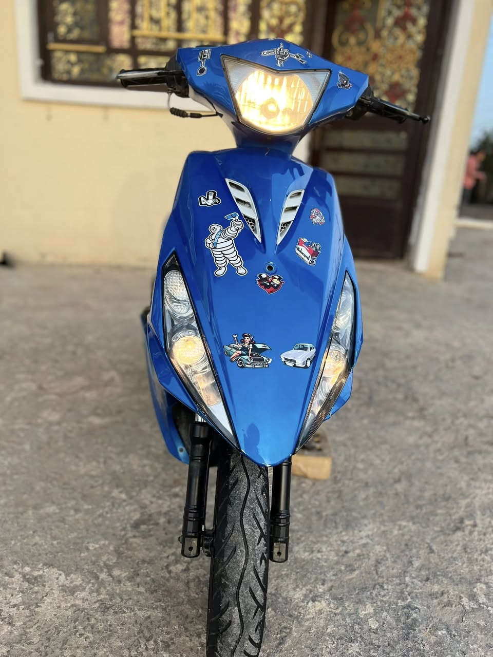 السلام عليكم للبيع ماكس مضلع ياباني دراجة نضيفة جداً مكينة بلاد مكفولة من التبخير و التنقيص الدراجة نقصهاا بريك امامي فقط مكاني بغداد المدائن سلمان باك باقي التفاصيل خاص او على الرقم ***********
