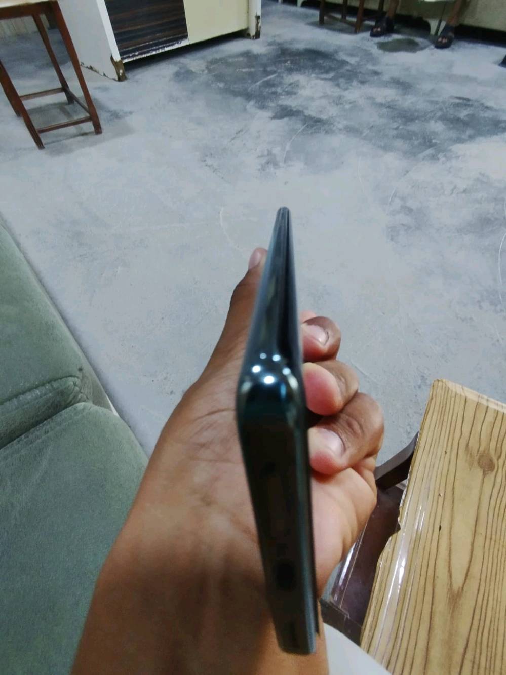 سلام عليكم هونرx9b 
5G. ذاكرة256 الرام12 المعالج سناب دراكون  الجهاز ممفتوح بلادي ضد الصدمات ضد الماء بطارية 5800 عملاقة بصمه داخل شاشة بصمه وجة شاشه منحنية  سعر390 الف وبي مجال   موقع رمادي خمسة كيلو ***********