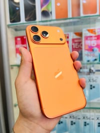 آيفون ١٧ برو ماكس • ٢٥٦ • بطاريه ١٠٠٪