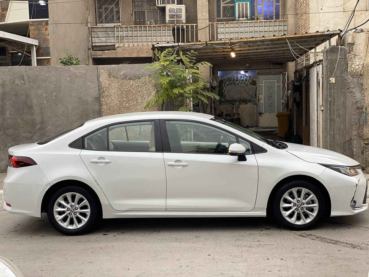 كورلا ساز ياباني موديل 2022 لون ابيض صدفي 
كفاله عامه ماعدا المذكور بل سونر 
منشور ماكني بغداد البنوك
ماشيه 77 الف 
سعره 165$ 
تحويل باسمي السياره
***********
