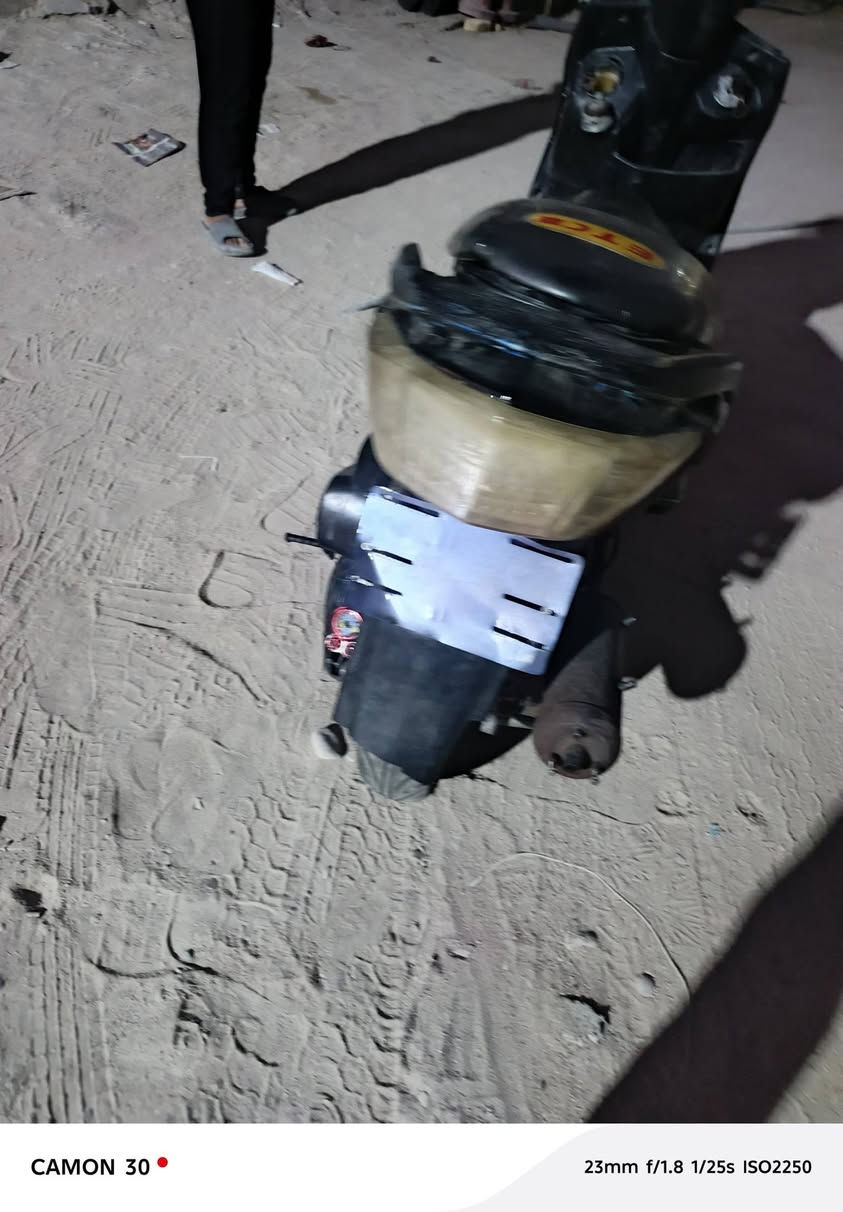 سلام عليكم سكنس ياباني نوزل كايمه لبيع كوم حديد 260 قفل تشتغل سلف وهناك وكهربائيات كامله عنوان طالبيه ***********
