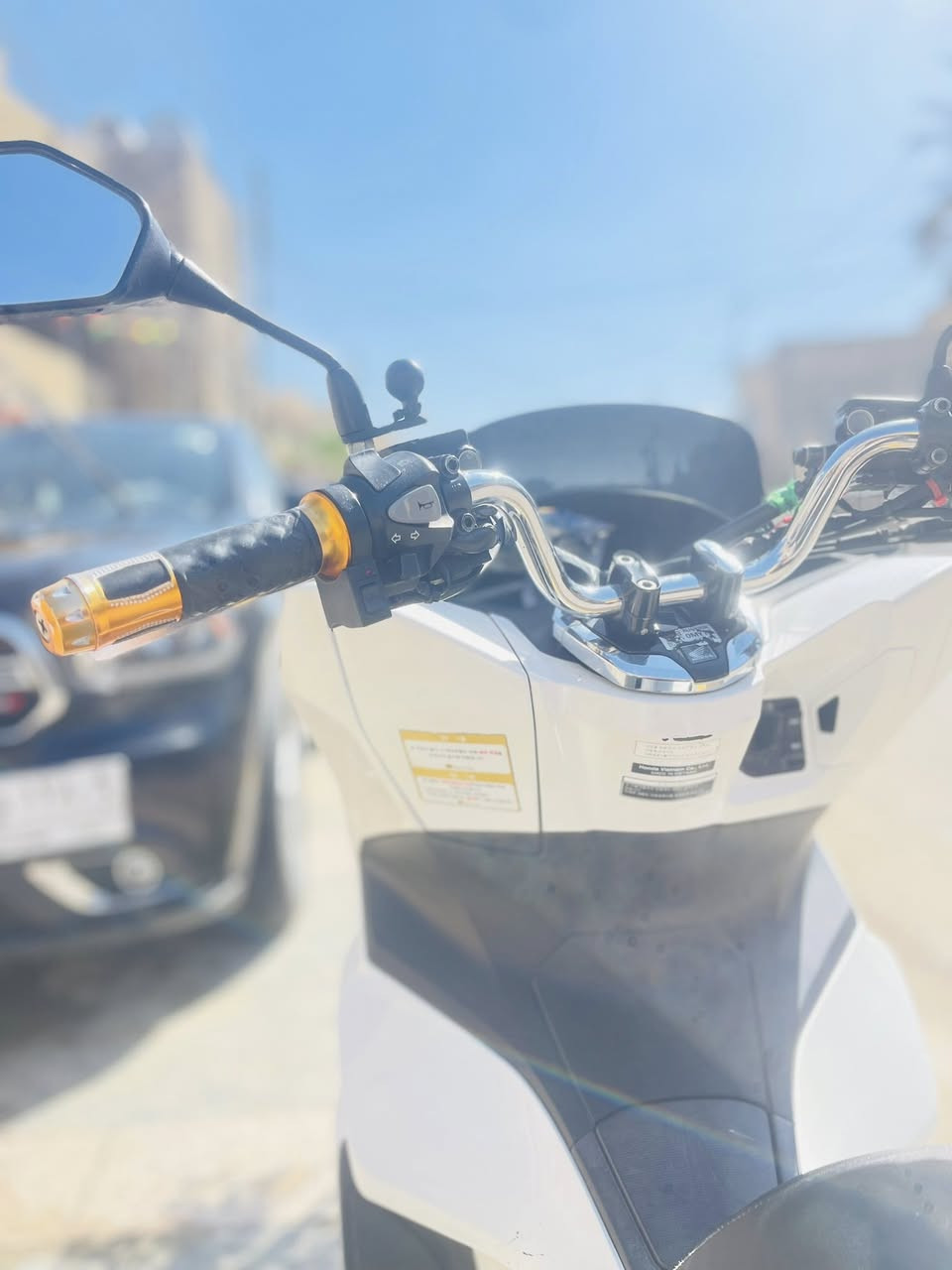 السلام عليكم 
بي سي اكس جيل رابع ماشيه71 
دراجه نظيفه وخير من الله مكينه ما مفتوحه كفرات نظافه 90 بل ميه هيترات بل يده حساس ازدحام استان كهرباء  تخم تاير جديد  دبلات جديد ⭕️⭕️⭕️لا تجي وحدك جيب فيتر وتعال لا تجي وحدك⭕️⭕️⭕️***********
مكان بغداد الامين ثانيه سعر اتصل وتعرف ما متواجد فيس
