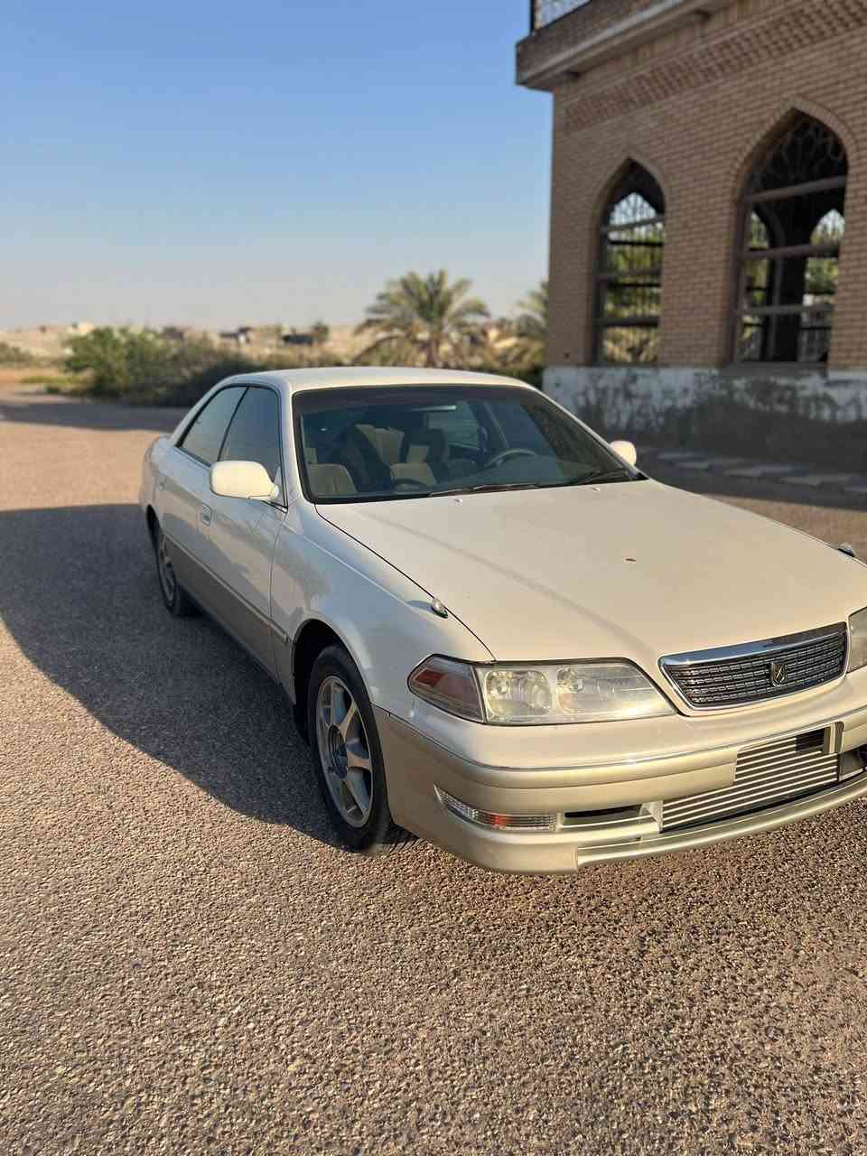 سلام عليكم مارك مديل 2000 سنويه 2030 راعيه بل بصره ومكانه بصره 
محرك 1gz2500 توربو 
حداده جديده 
تبريد ثلج
مكفول كص ونقل جثه وضربه قويه  
باقي التفاصيل اتصل وتدلل
***********
سعره 85 بيع مستعجل
