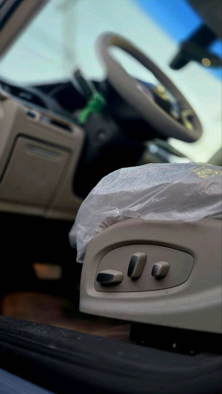 كديلاك 2017 بغداد ب مكينه 6سلندر 3600اسمي فول للاخير
ماشيه ٥٠ مايل
مكفوله من كلشي فقط بارد بيهه
حادثهه من امريكا فقط بنيد مرشوش كلير
تراي زيرو العاجبه يجي ويدلل وهواي مواصفات جناي يعرفهن 