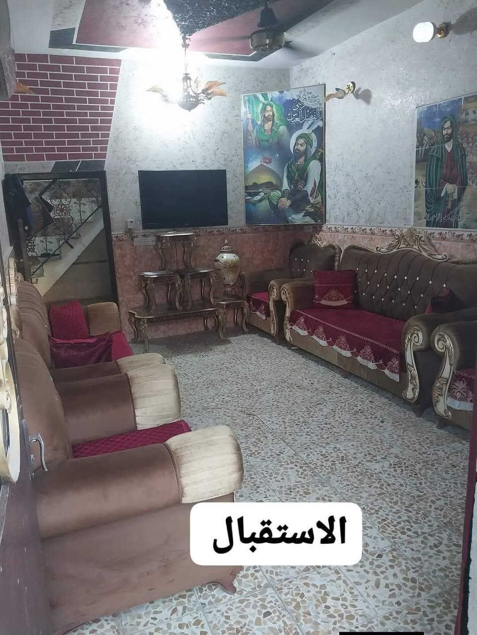 بيت 100 متر طابق ونص  في السكلات منطقة ال 13  طابو صرف يحتوي على غرفتين نوم واستقبال وصاله ومطبخ وحمام بيت نضيف سند بأسمي  السعر 68 وبي مجال بسيط

الاستفسار ***********
واتساب ***********
