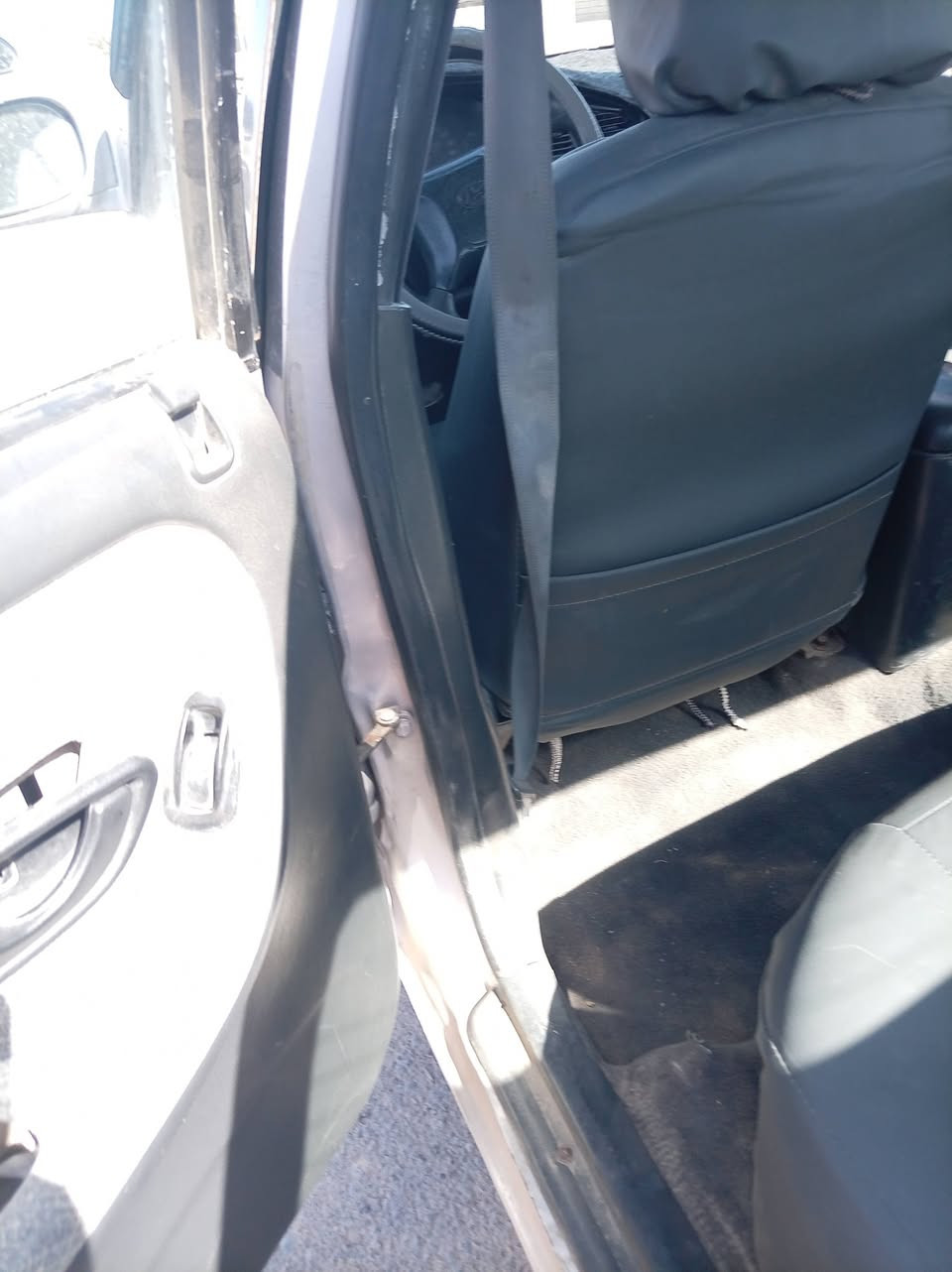 سوناتا تو 1995 بسمي سنويه جديده كير اوتو مكان دياله الخالص السعر 42 وبيها مجال *********** ملاحضه مكلف بلنشر اتصل ع الخط
