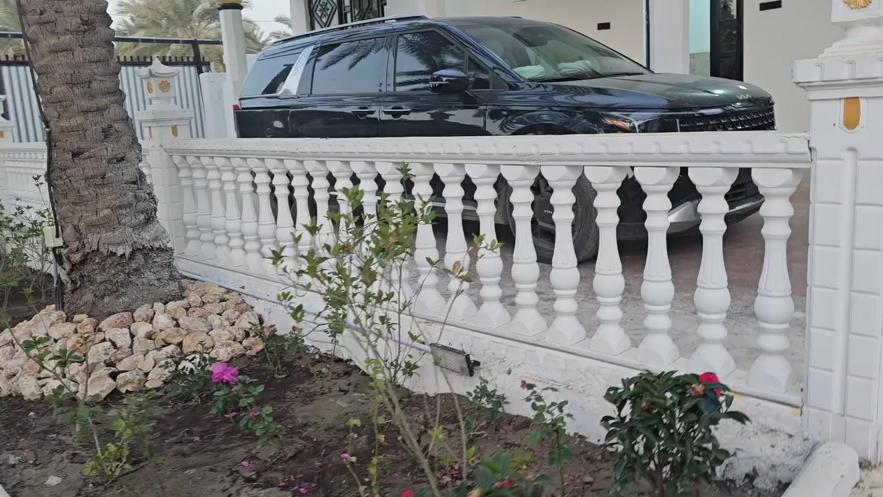 🇮🇶🇮🇶 كيا كرنفال 🇮🇶🇮🇶
KIA CARNVAL SX PRESTIGE
 2025.

( الشـكل الـجديـد كـليـا )

               ** أعـــلـى فــئـة **

اللون : اسود ملكي 
الموديل : 2025.
بدون رقم 
المكان / بغداد 
المسافة المقطوعه :19
سعة المحرك : 3500 _ 6_ سلندر 
الايرباكات :  سليم
الضرر : موضح بالصور .
 التقرير فيضانات _ امطار _ مكفولة تشتغل بأمريكا. 
حادث فقط بالنقل باب ورصعة بالتكمه تاركهن يجن على البارد قطرة صبغ مابيه. 
              
داخل جلد لون قرميد المميز 
شاشة كبيرة مع شاشات اعطال 
فتحة امامية 
فتحة خلفية
كاميرات محيطية كاملة 360 درجة
كاميرا داخلية بغرفة المركبة
حساسات امامية
حساسات خلفية
حساسات تجاوز
رادار امامي
مانع تصادم
تحديد مسار
مثبت سرعة تفاعلي
قيادة ذاتية
تحكم ستيرن 
مقاعد امامية كهرباء
ميموري كرسي السائق
تدفئة مقاعد امامية
تبريد مقاعد امامية
تدفئة ستيرن
٣ قطع تكييف
ابواب جانبية كهرباء
برادي جانبية
BOSE نظام صوت
شاحن موبايل وايرلس
هاند بريك بصمة كهربائي
صندوق خلفي كهرباء
اضوية امامية زينون عالي/واطي
كشافات ضباب زينون
اضوية امامية LED
اضوية خلفية LED 
 
أنماط القيادة (Drive Modes):
أقتصادي _ Eco
رياضي _ Sport 
ذكي  _ Smart
مريح _ Comfort

وغيرها من المواصفات. 
*********** .....السعر 245$ ..
............
