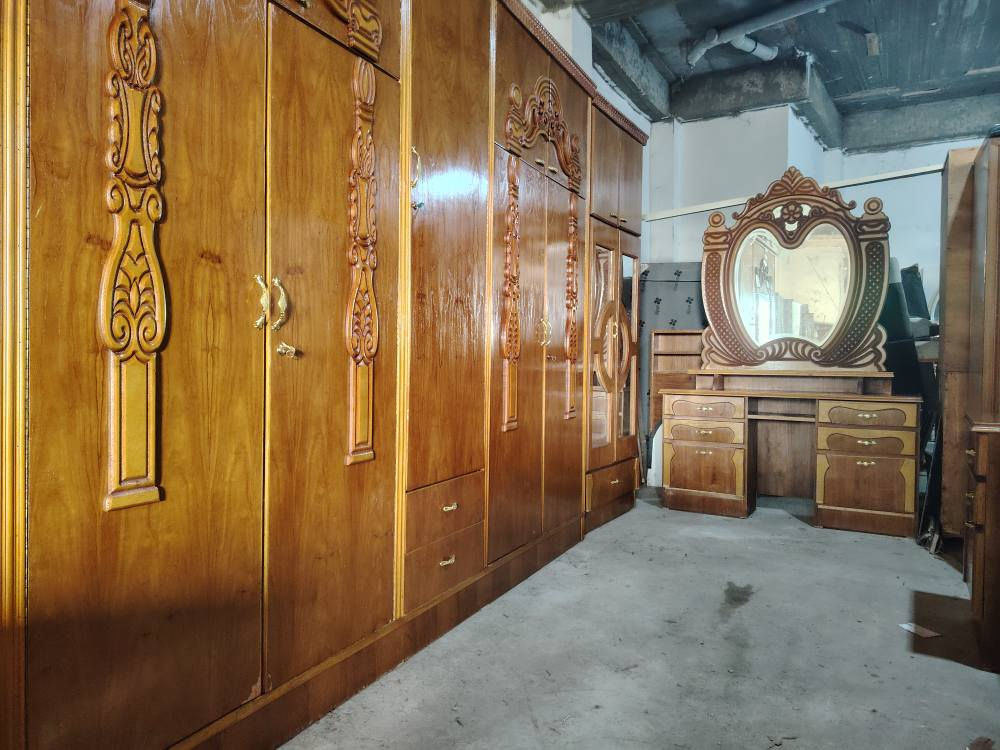 غرفة نوم صاج خمس ابواب ملحق موديل جديد بدون عيب عنوان دهوك سيميل مسيريك شارع العام رقم الهاتف
***********
*********** سميل, دهوك
