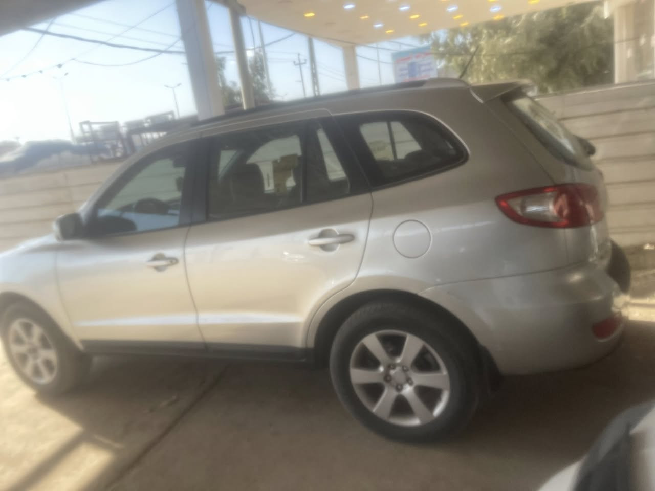 السلام عليكم عندي سنتافي موديل ٢٠٠٧ سيارة محركة وكير صدره كله نضيف سيارة مصبوغه حزام بدون ضرها رقمي ***********
