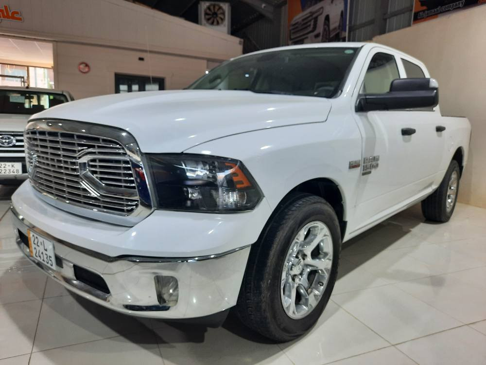 مراوس بصالون حسب القناعه دوج رام 2023
 كلاسك باب طويل بدي قصير المرغوب
 مواصفاتSLT معروفه نص فول سياره جاهزه بدون اي نقص حادث أمريكا هلال جاملغ الخلفي 
بدون دواخل ايرباكات سليمه 
ماشيه 47 الف 
هزه وبراد وسنويه ل2030
الشراي يتصل 
*********** أربيل, العراق
